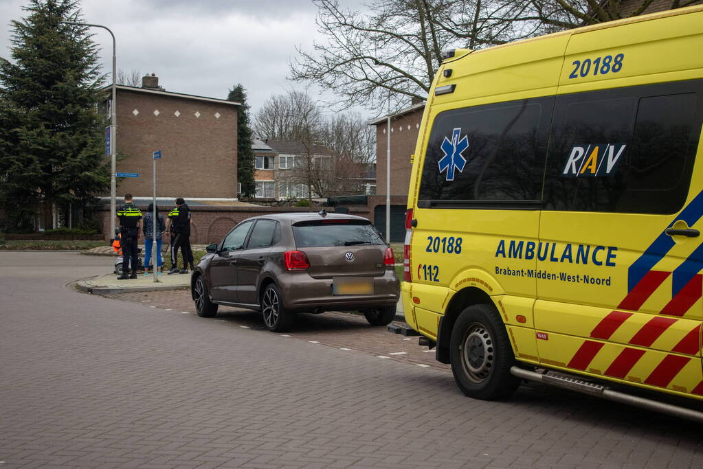 Botsing tussen scootmobiel en auto