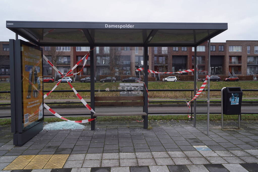 Bushaltevandaal jaagt gemeentschap op kosten