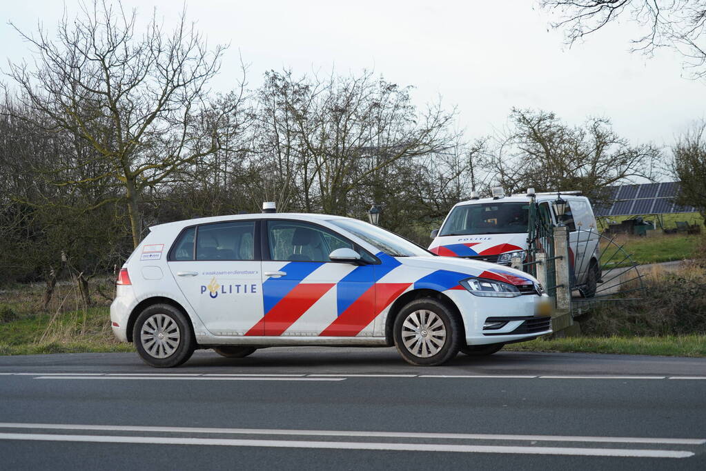 Hennepkwekerij aangetroffen in garageboxen