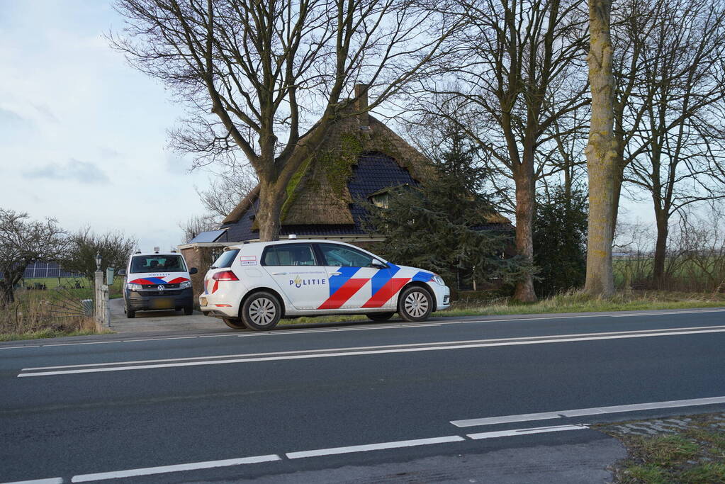 Hennepkwekerij aangetroffen in garageboxen