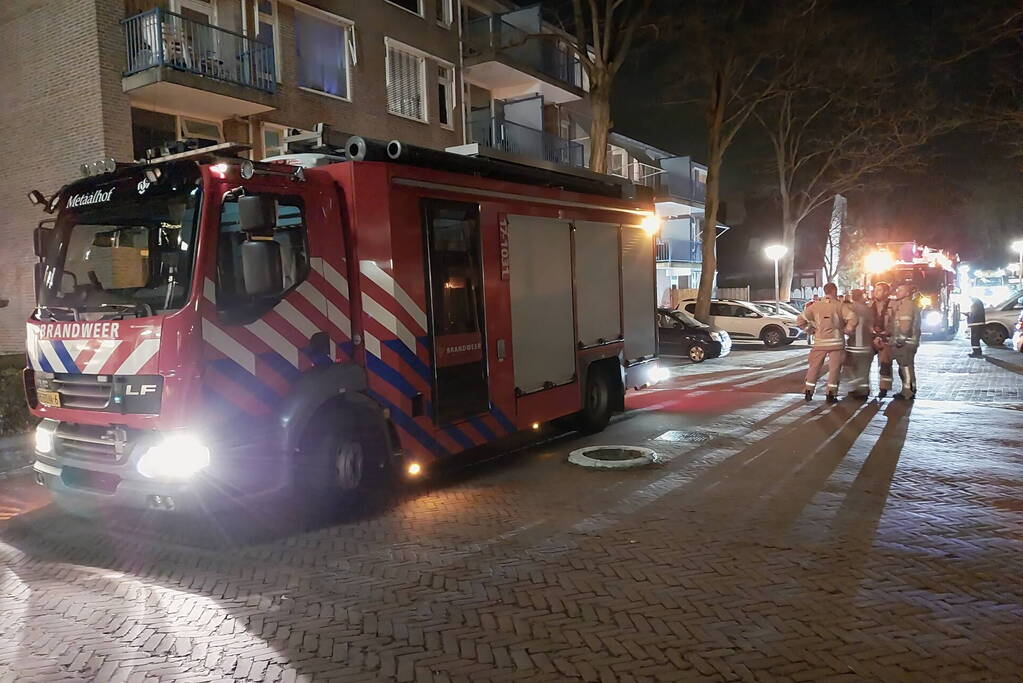 Brandweer ingezet na rookontwikkeling door koken