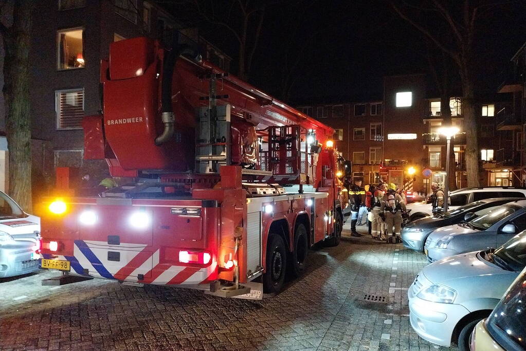 Brandweer ingezet na rookontwikkeling door koken