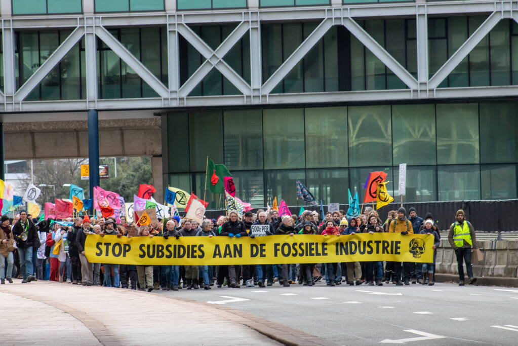 Massale politie-inzet bij demonstratie Extinction Rebellion