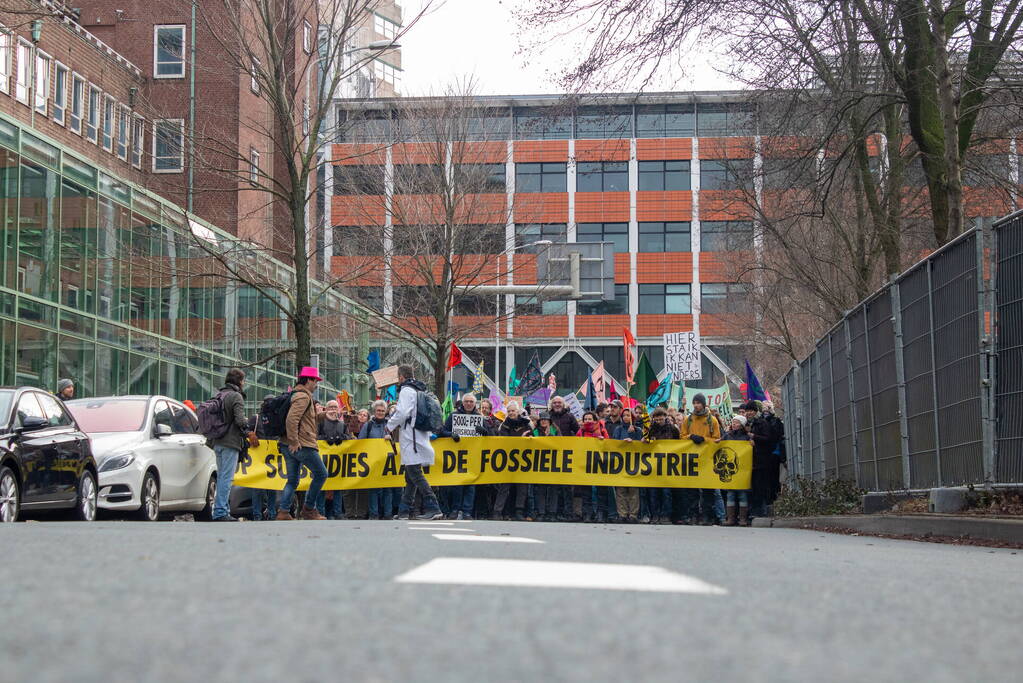 Massale politie-inzet bij demonstratie Extinction Rebellion