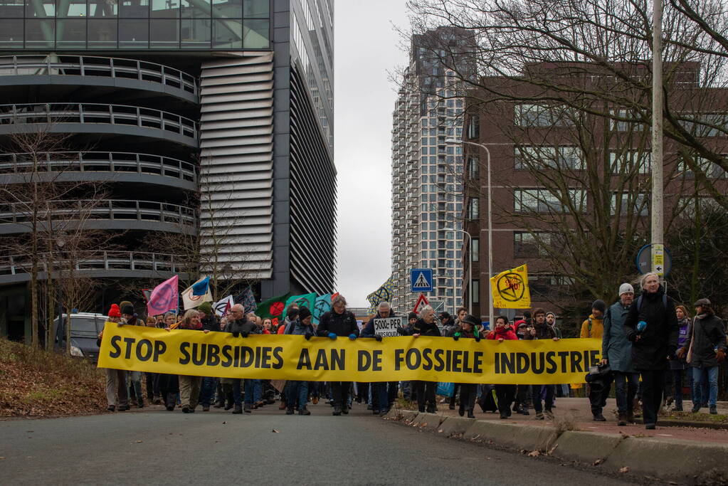 Massale politie-inzet bij demonstratie Extinction Rebellion