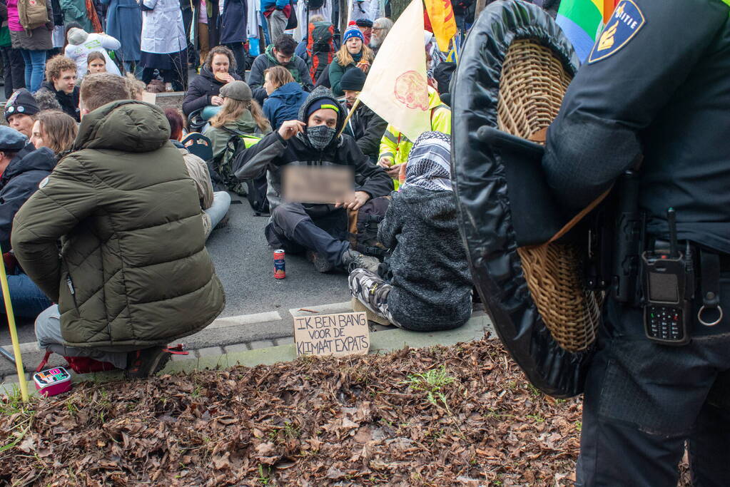 Massale politie-inzet bij demonstratie Extinction Rebellion