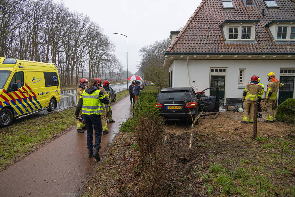 Automobilist ramt woning