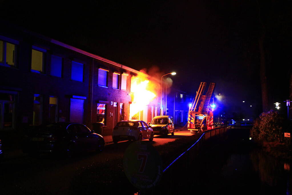 Woningen ontruimd door uitslaande brand