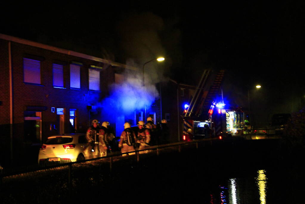 Woningen ontruimd door uitslaande brand