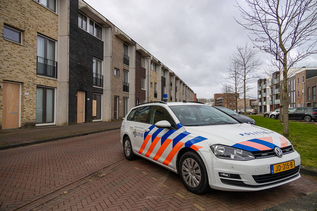 Veel schade nadat woning werd beschoten