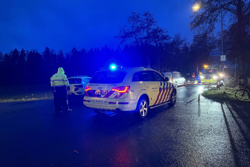 Fietser ernstig gewond bij ongeval met bestelbus