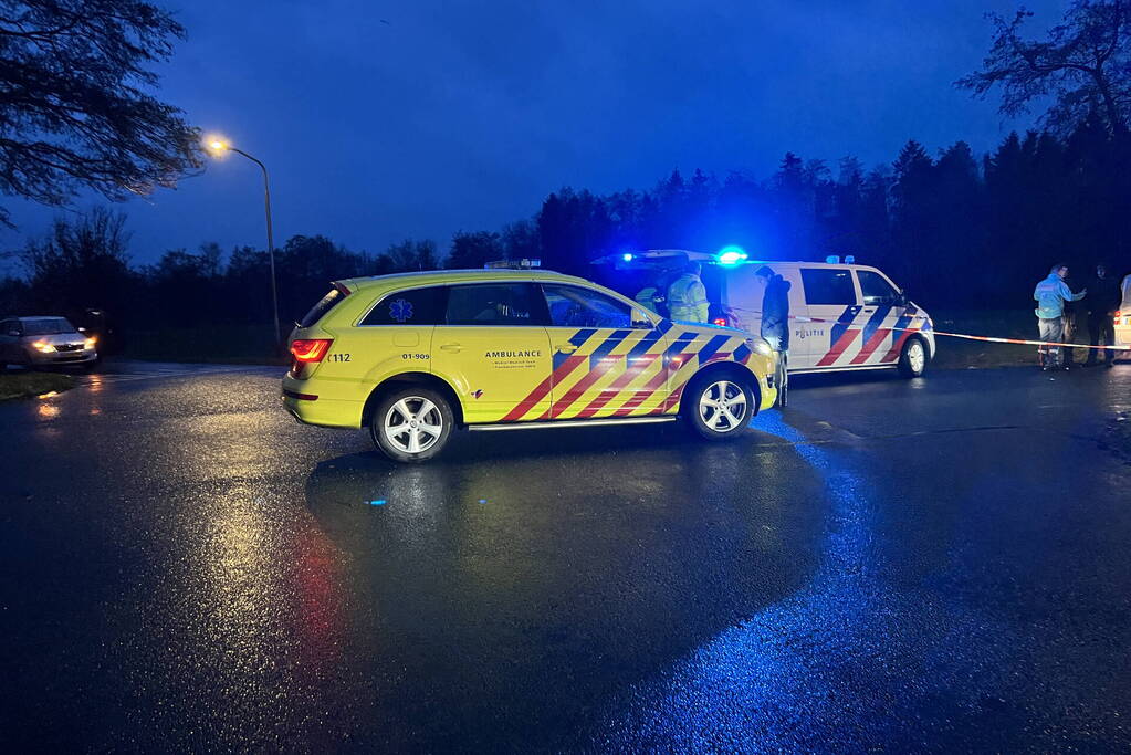 Fietser ernstig gewond bij ongeval met bestelbus