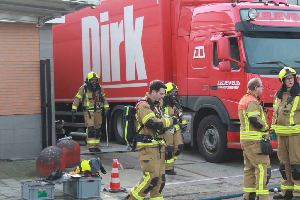 Supermarkt ontruimd vanwege gebarsten accu's