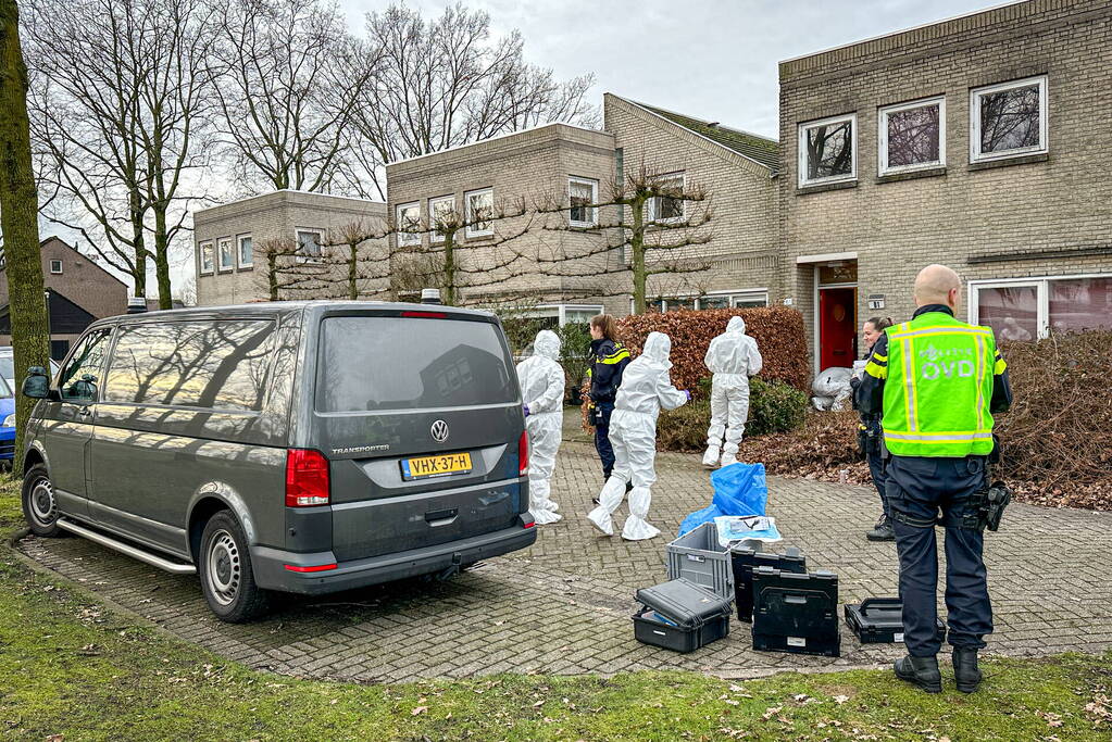 Onderzoek naar overleden persoon in woning