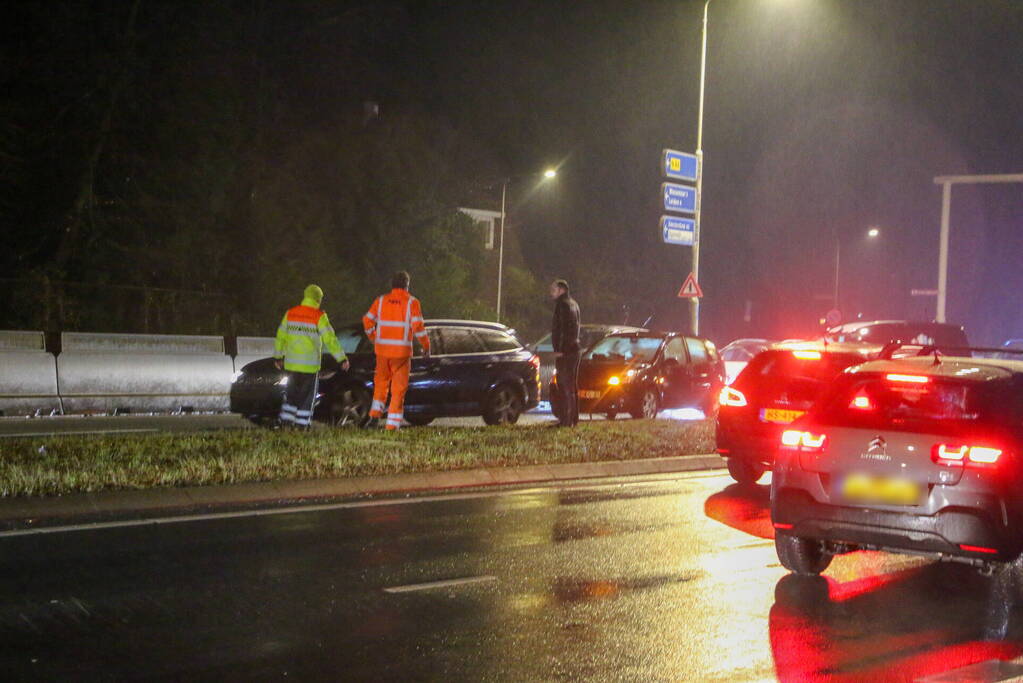 Flinke vertraging na kettingbotsing met meerdere voertuigen