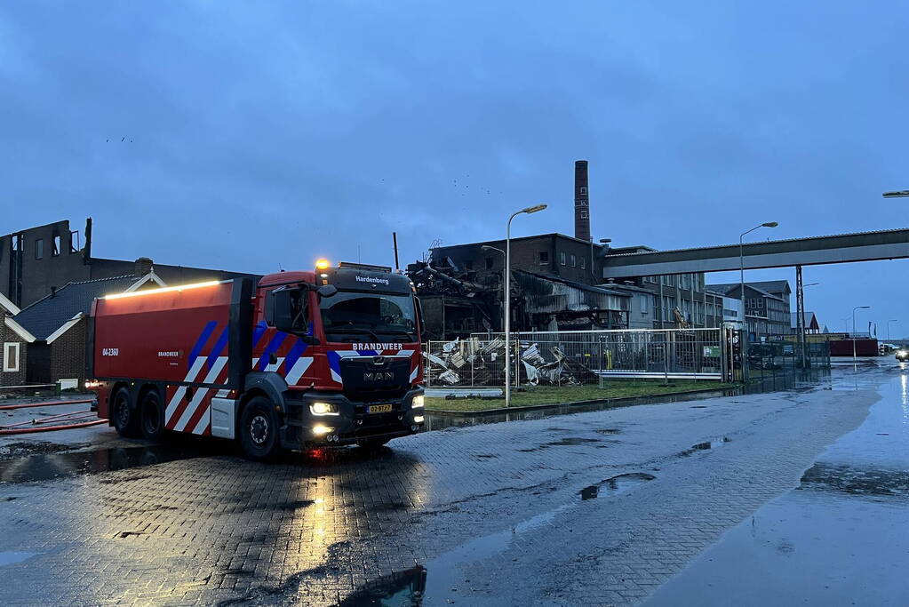 Schade na grote brand goed zichtbaar bij daglicht