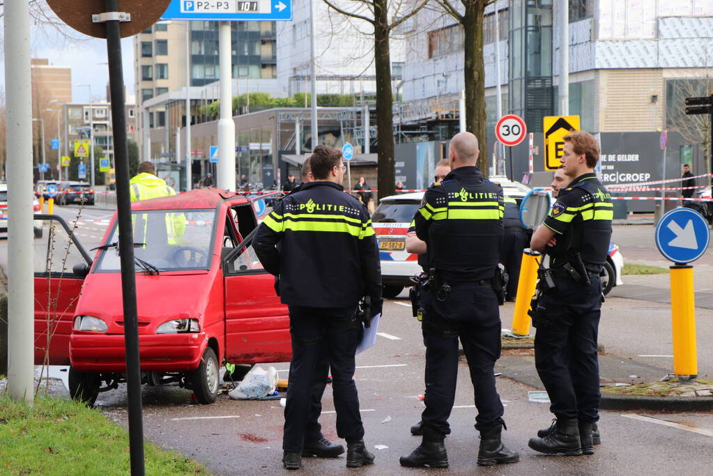 Brommobielen botsen op elkaar