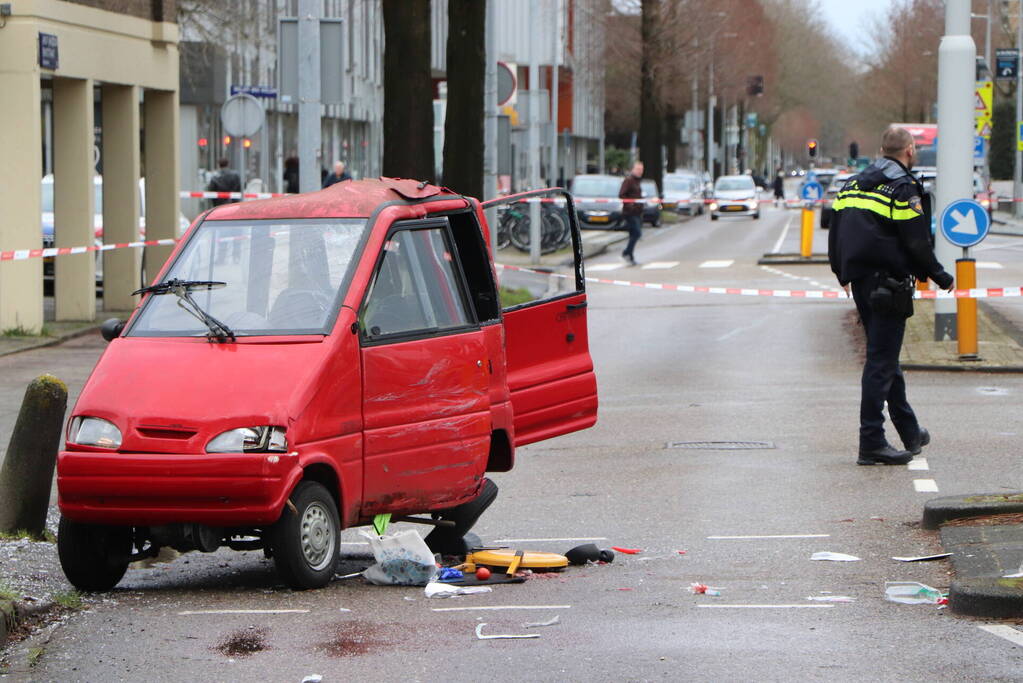 Brommobielen botsen op elkaar