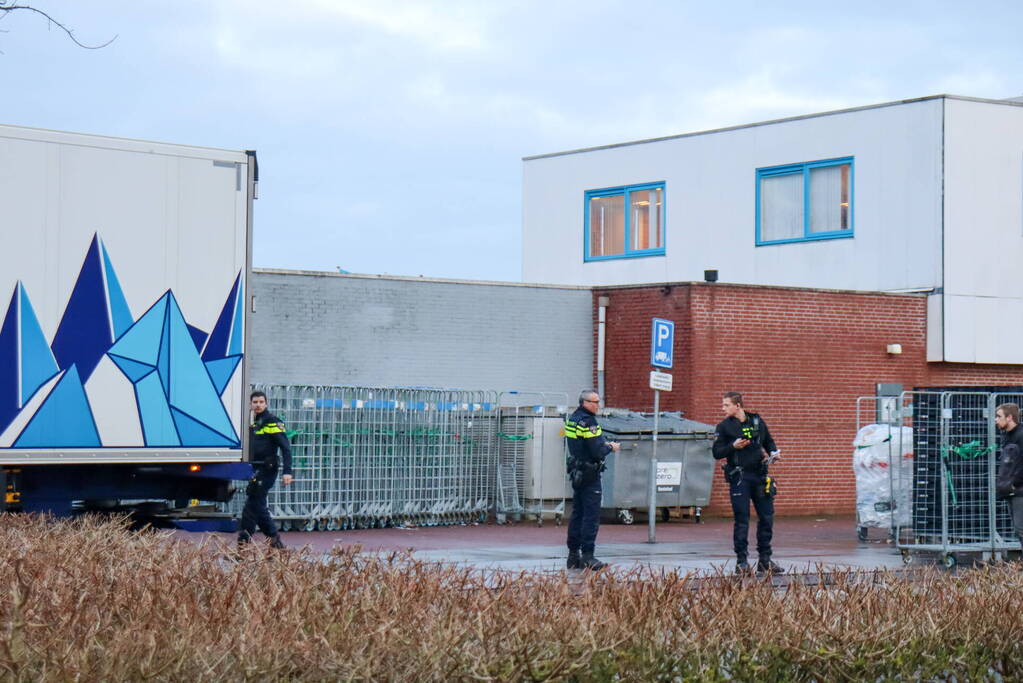 Politie onderzoekt mogelijke overval op vrachtwagenchauffeur