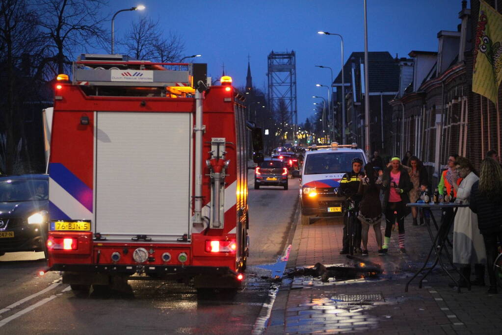 Vreugdevuur van carnavalsvieders opnieuw aangestoken na brandweerinzet