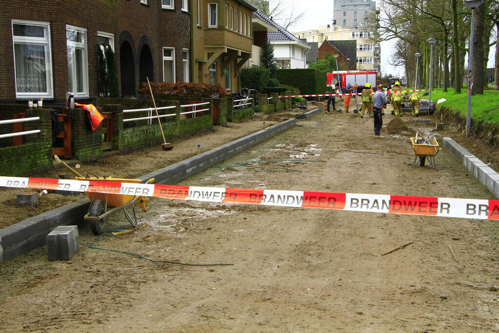 Gasleiding geraakt bij aanleg stoeprand