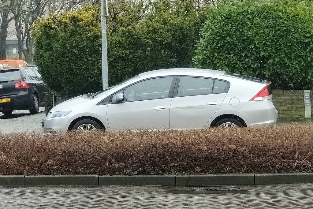 Fietser komt in aanrijding met personenauto