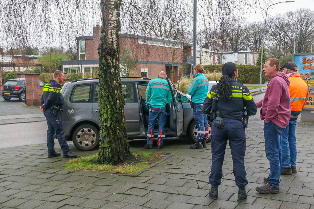 Auto naar huis geduwd na ongeval