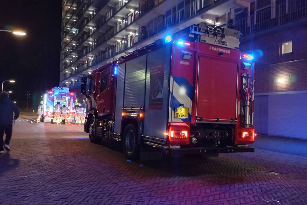 Brand op achtste verdieping van flat