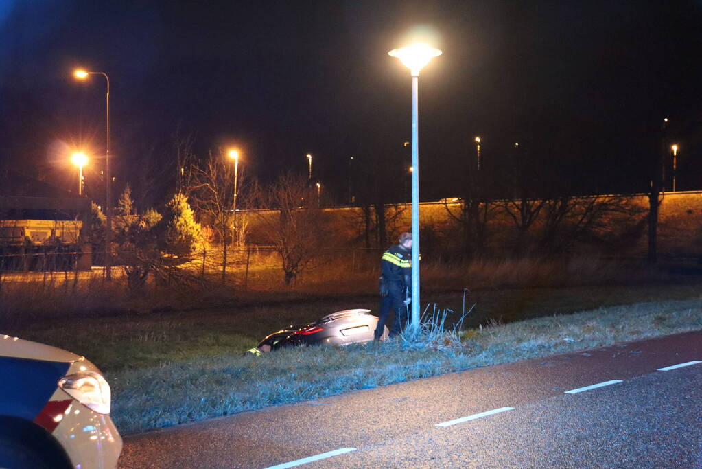 Bestuurder na crash opgepakt voor rijden onder invloed