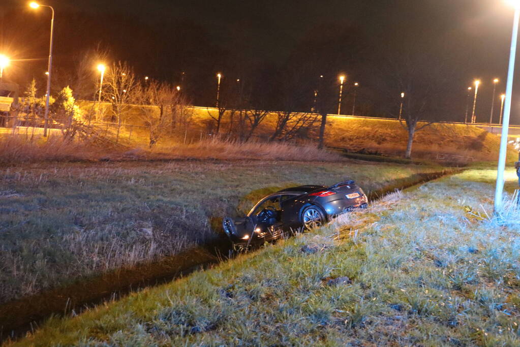 Bestuurder na crash opgepakt voor rijden onder invloed