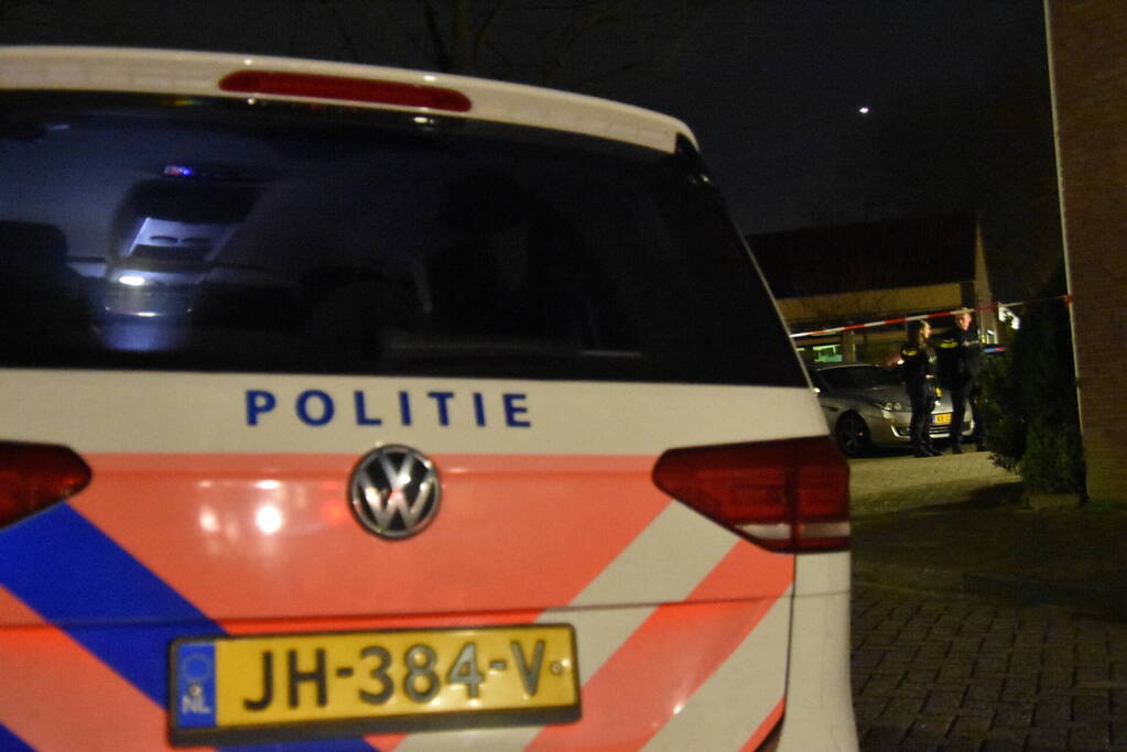 Schoten gelost op woning, politie doet onderzoek