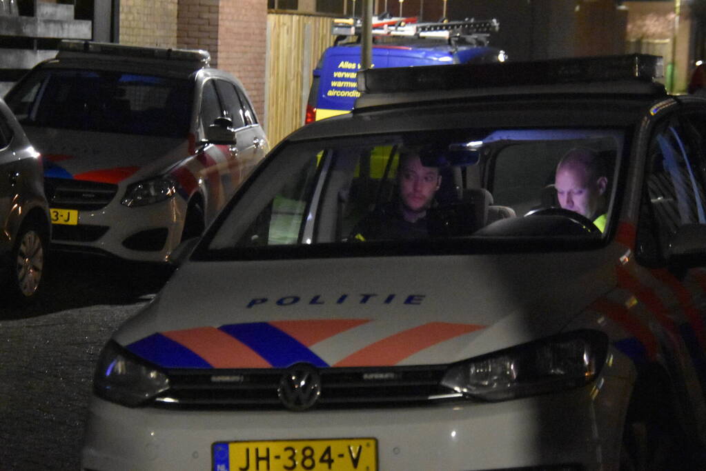 Schoten gelost op woning, politie doet onderzoek