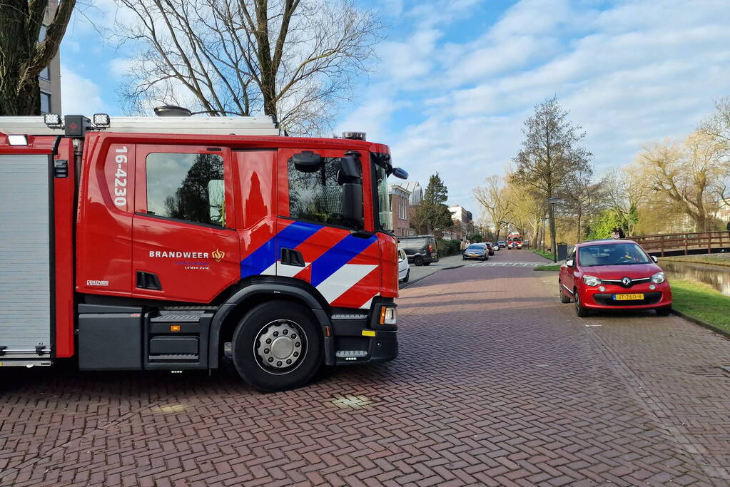 Flatgebouw ontruimd door brand