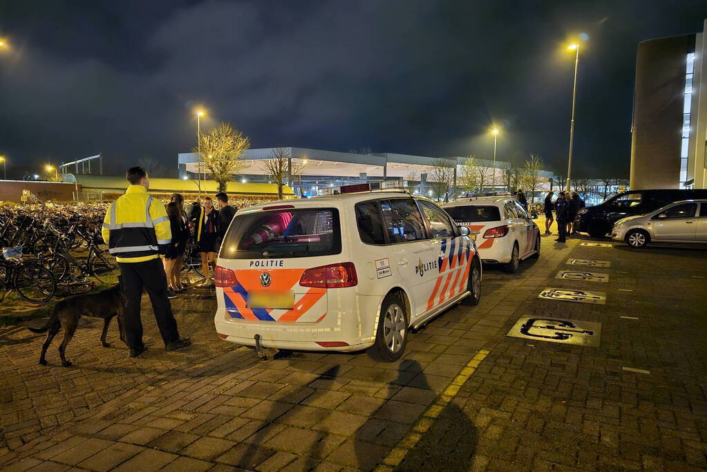 Bewoner besmeurt studentenauto met kibbeling