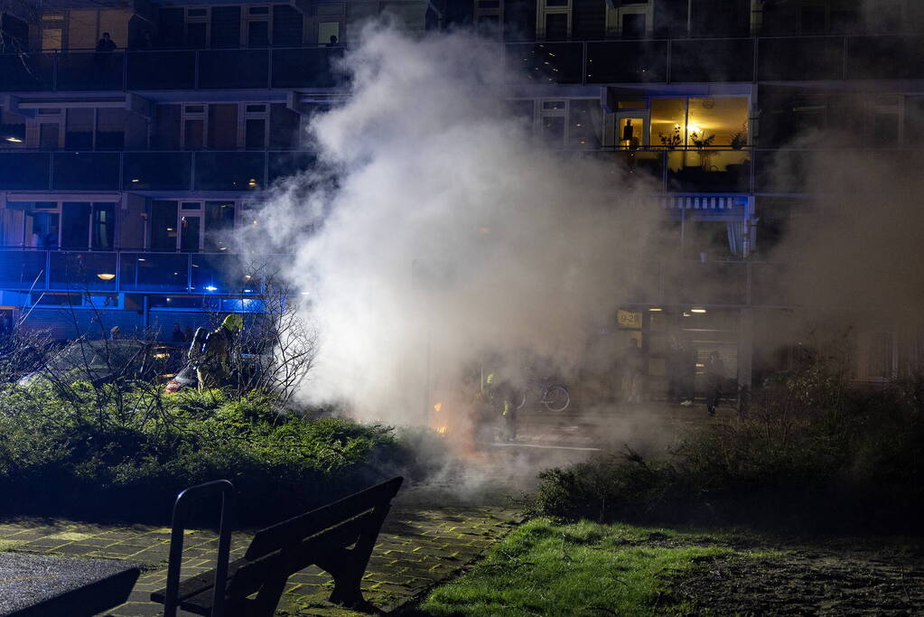 Personenwagen verwoest door brand