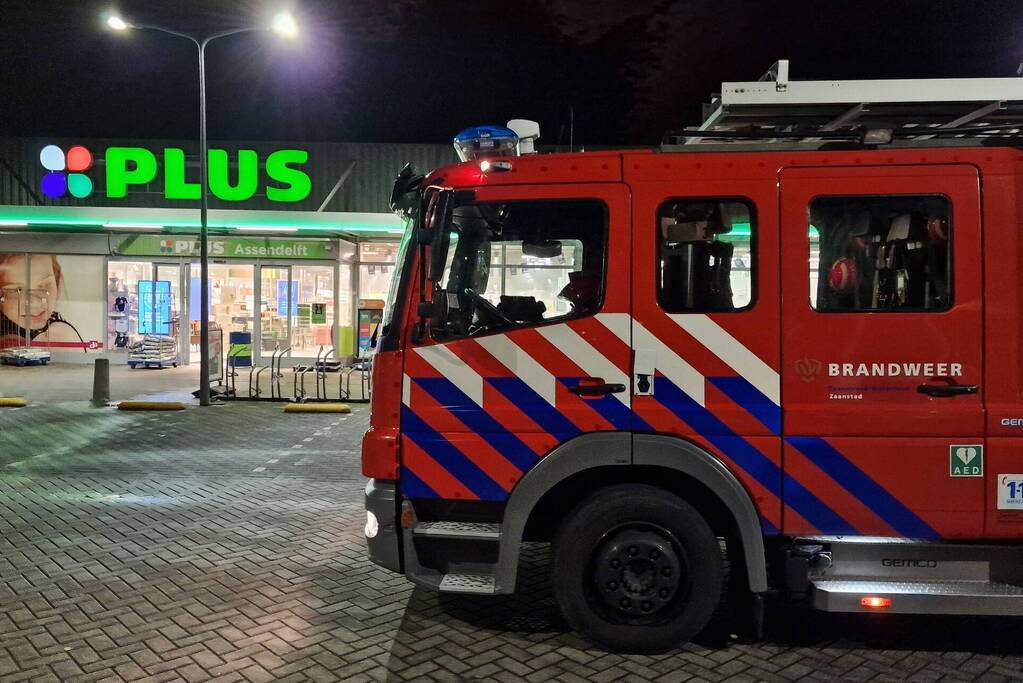 Hulpdiensten ingezet voor damp in supermarkt na springen van leiding