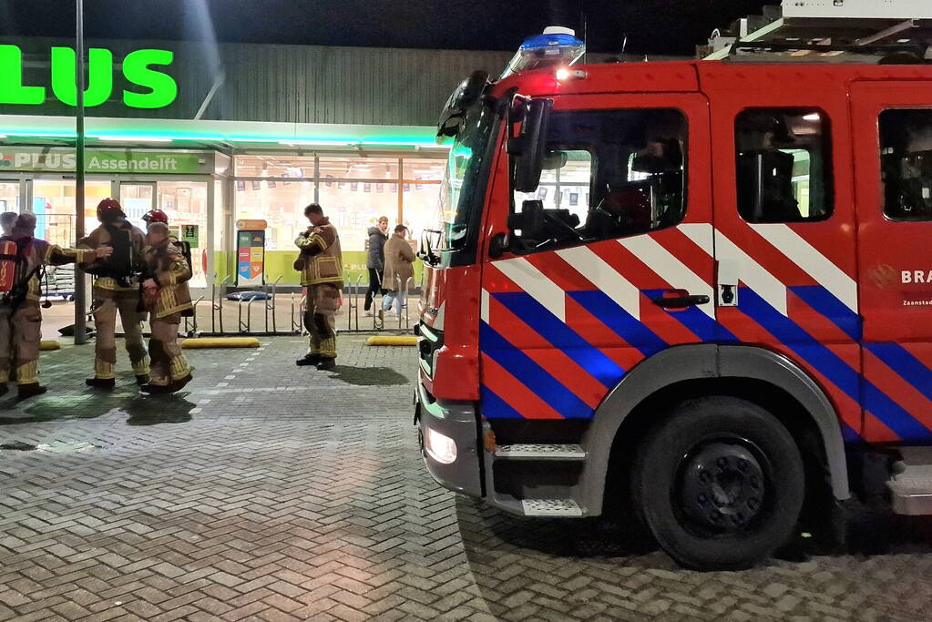 Hulpdiensten ingezet voor damp in supermarkt na springen van leiding