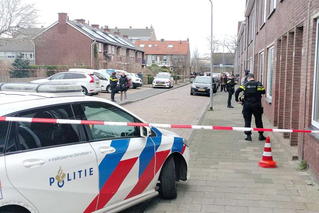 Veel politie-inzet na schietpartij vanuit auto