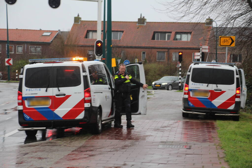 Schade bij kop-staartbotsing voor verkeerslicht