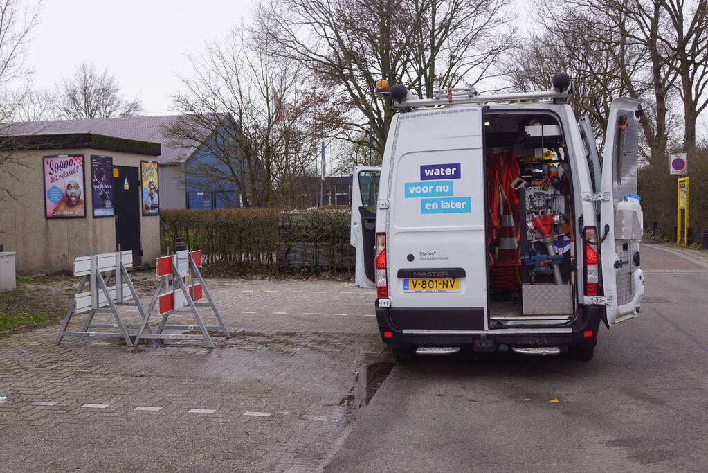 Waterleiding gesprongen op sportpark de Vinken