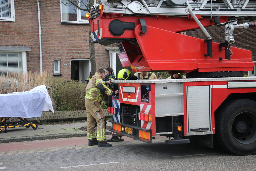 Wateroverlast nadat persoon onwel wordt in badkamer