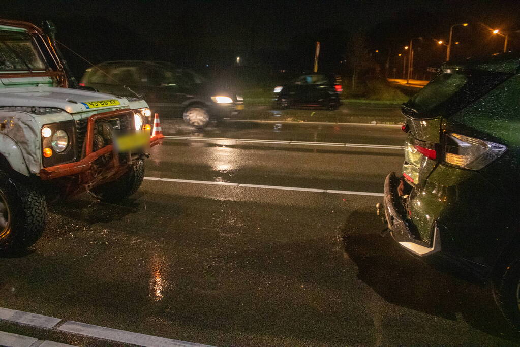 Fikse schade bij kop-staartbotsing voor verkeerslicht