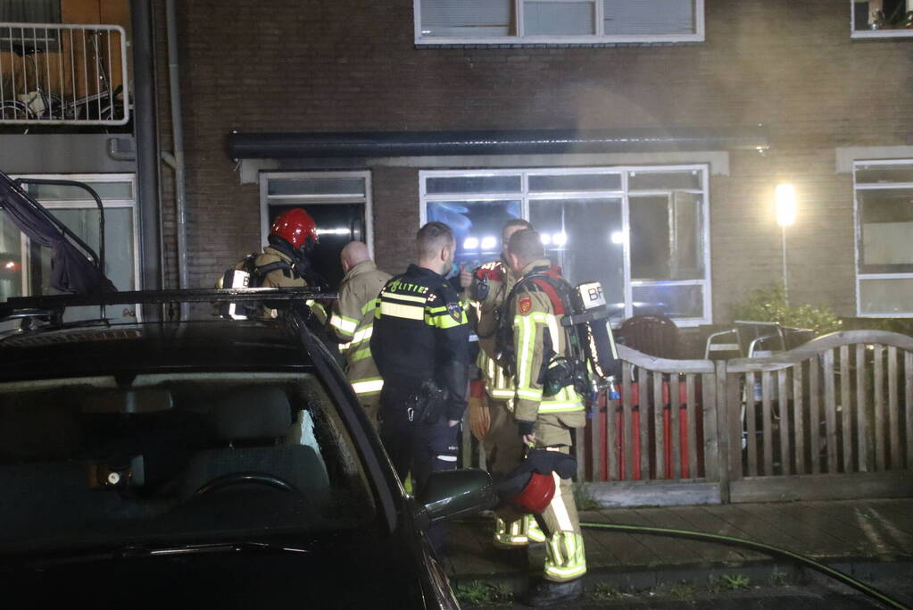 Flinke rookontwikkeling bij brand in woning