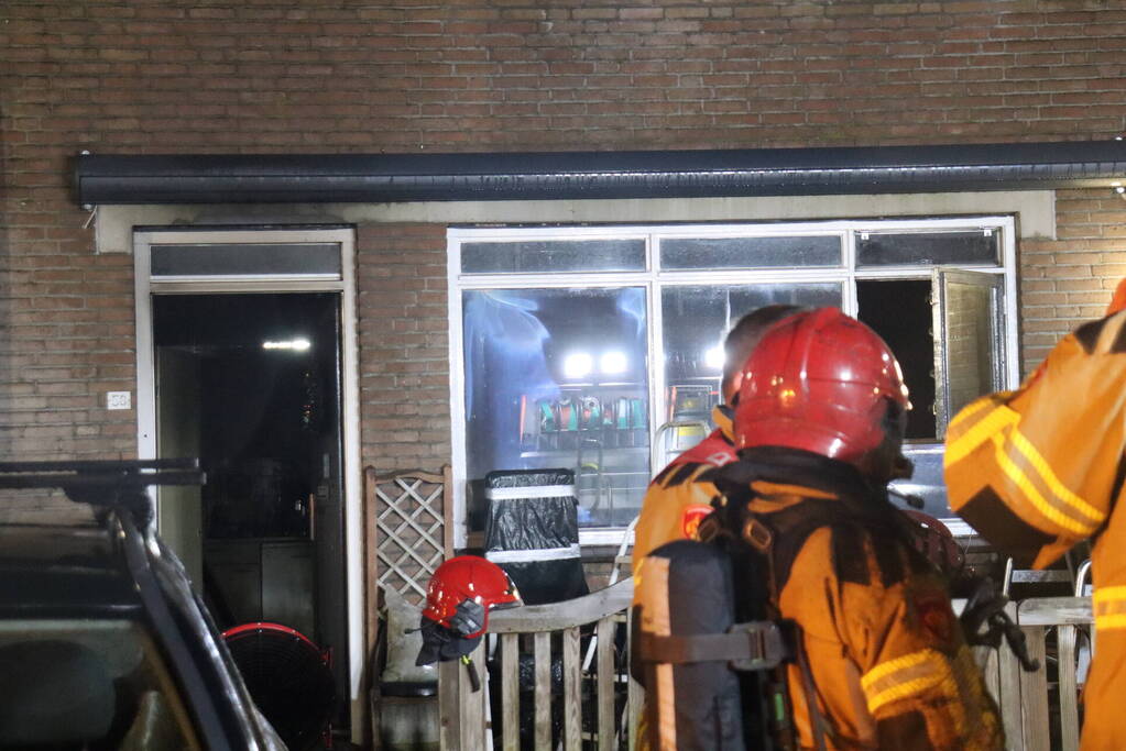 Flinke rookontwikkeling bij brand in woning