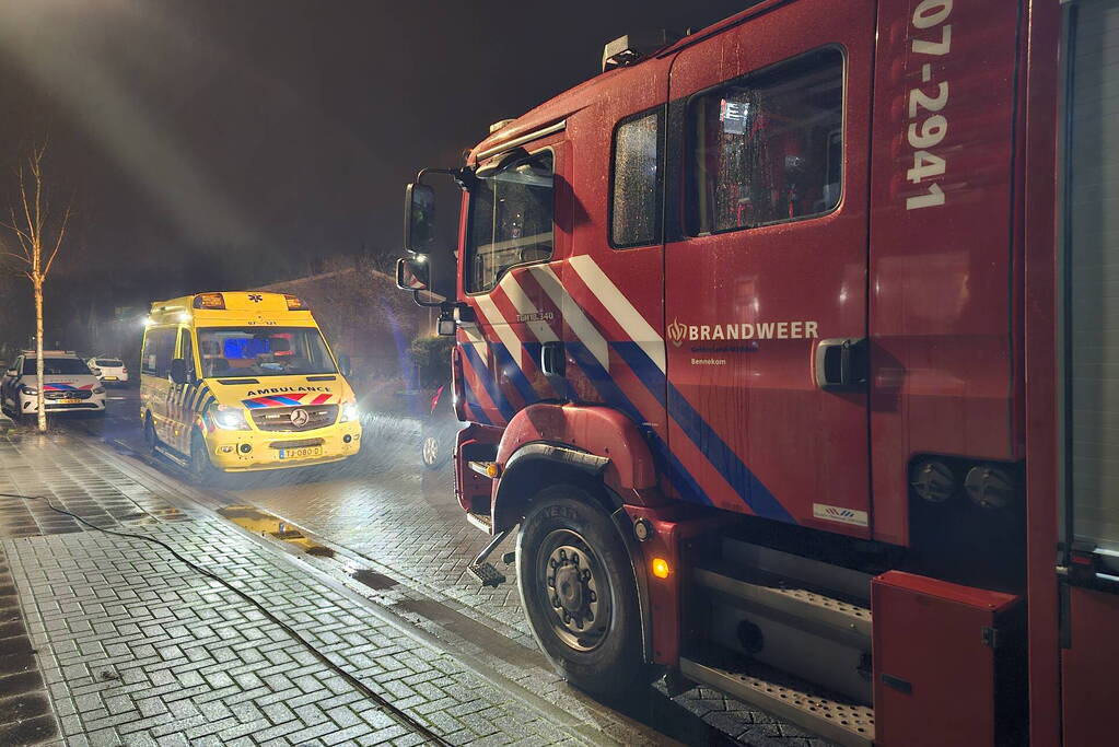 Bewoonster gewond na blussen keukenbrand