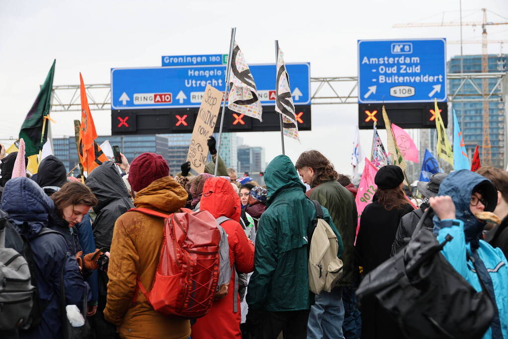 Meer dan 300 aanhoudingen bij demonstratie