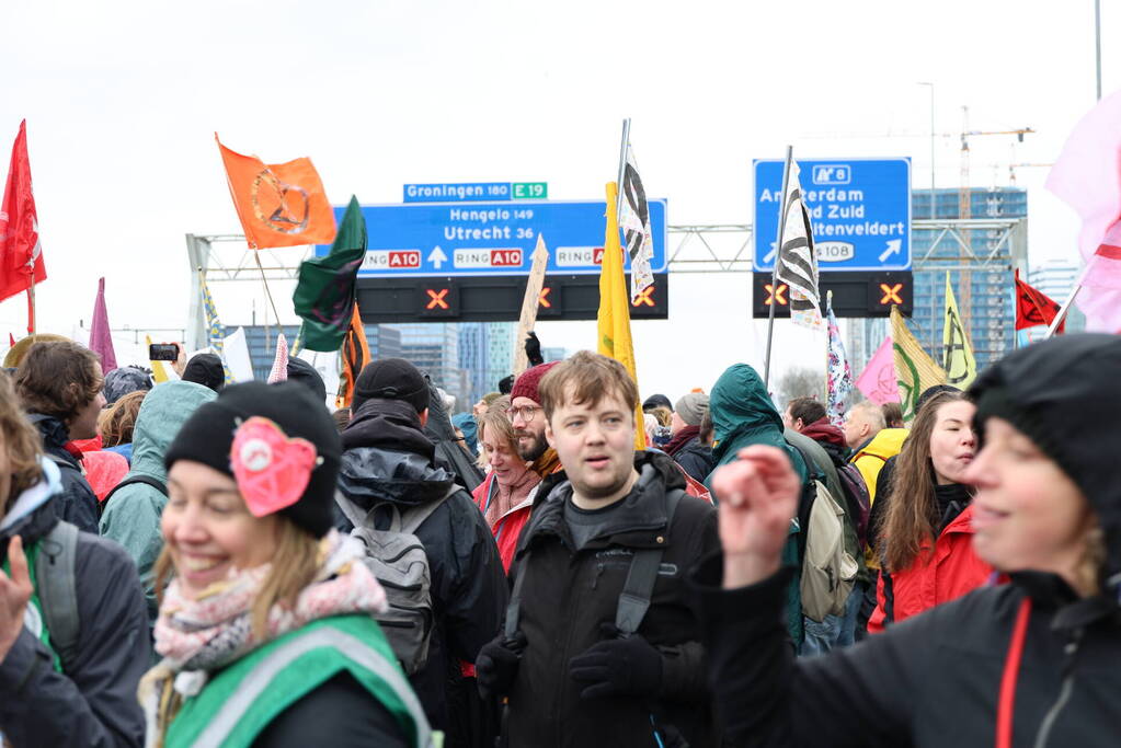 Meer dan 300 aanhoudingen bij demonstratie