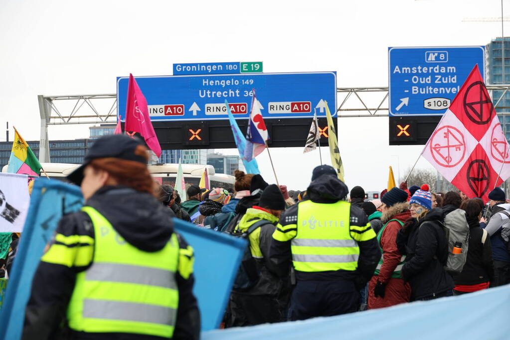 Meer dan 300 aanhoudingen bij demonstratie