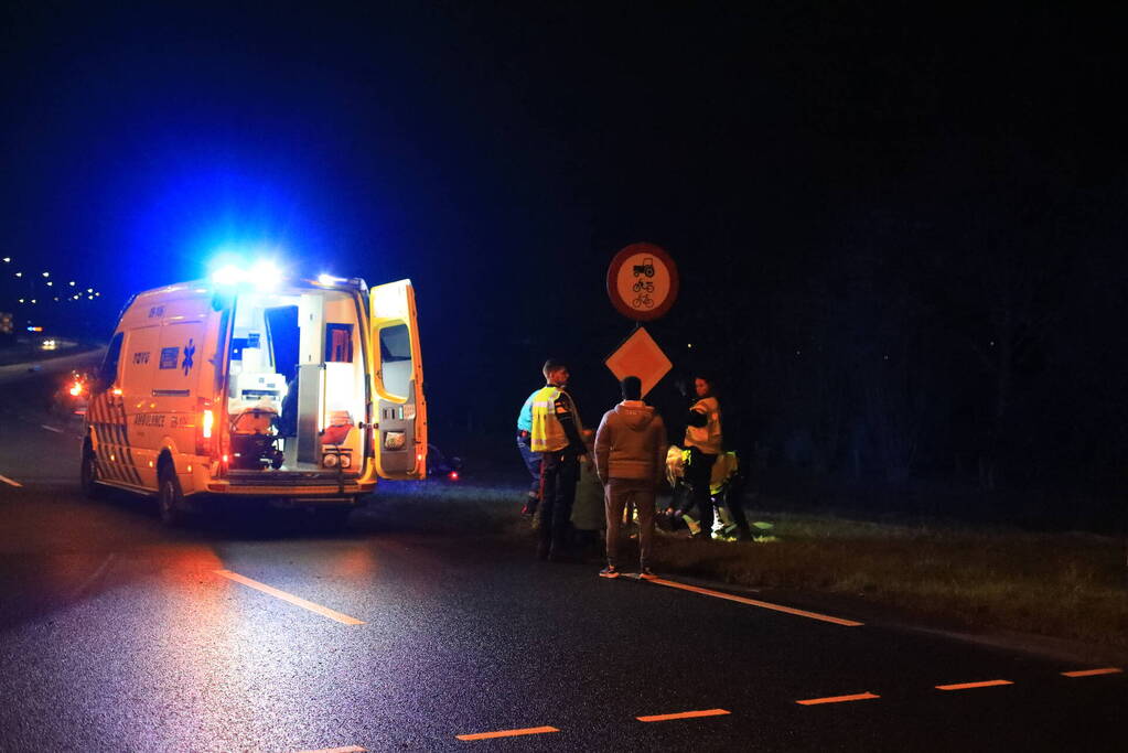 Zwaargewonde bij aanrijding tussen auto en fietser