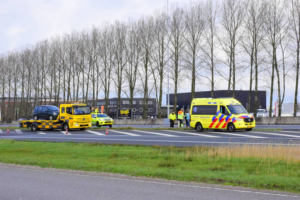 Bestuurster verliest macht over het stuur en raakt gewond